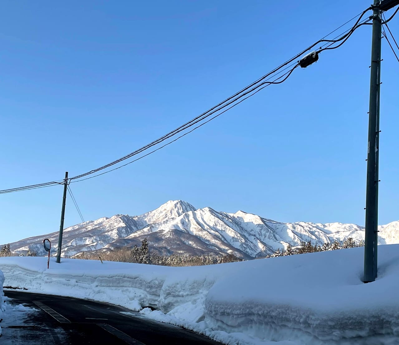 冬の妙高山