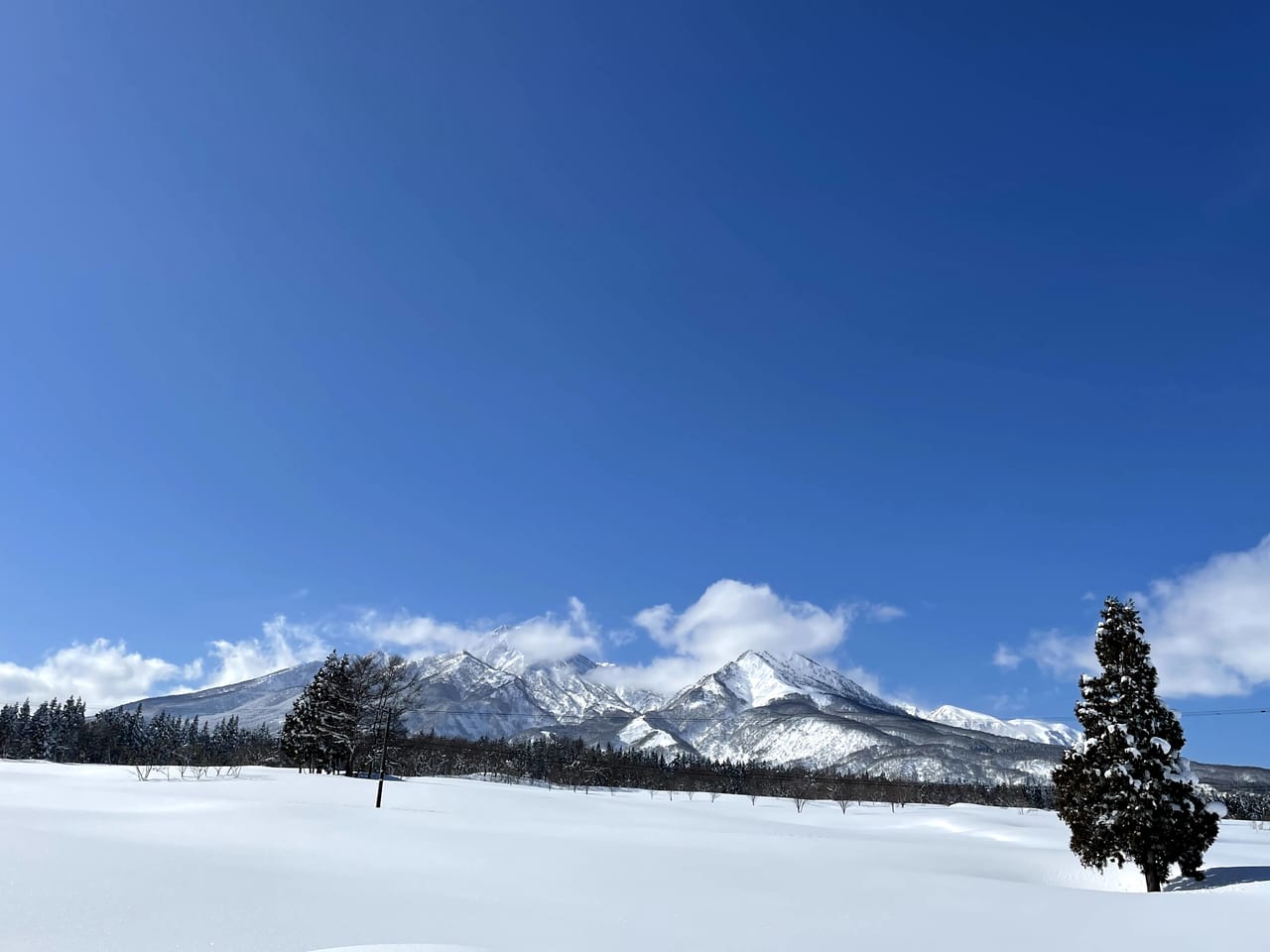 冬の妙高山