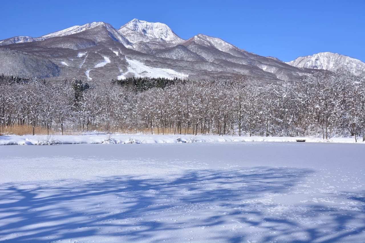 冬の妙高山　イメージ