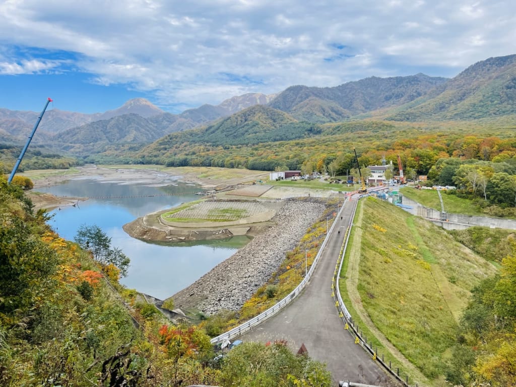 夢見平遊歩道の紅葉