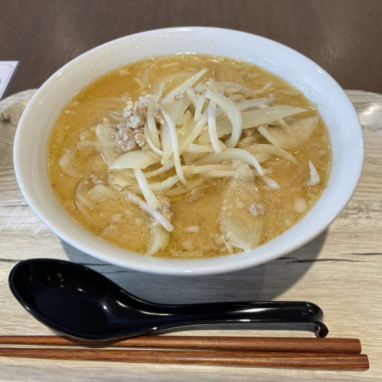 Restorante Los Cuentos del Mar（レストランテ ロス クエントス デル マール）食堂ミサ監修味噌らーめん