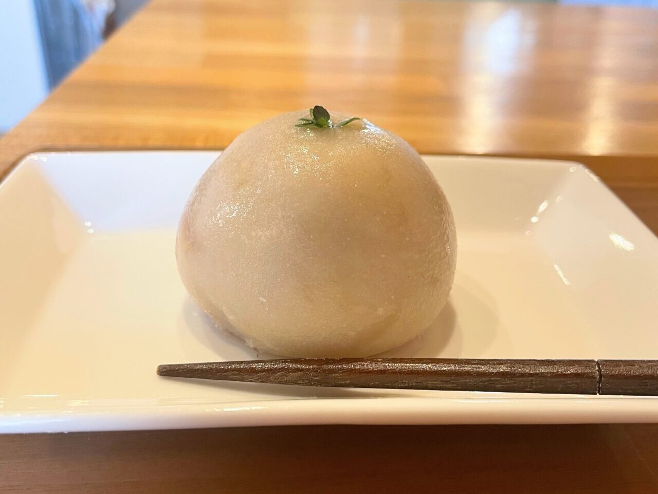 おはぎの春の屋の冷んやり白桃つつみ