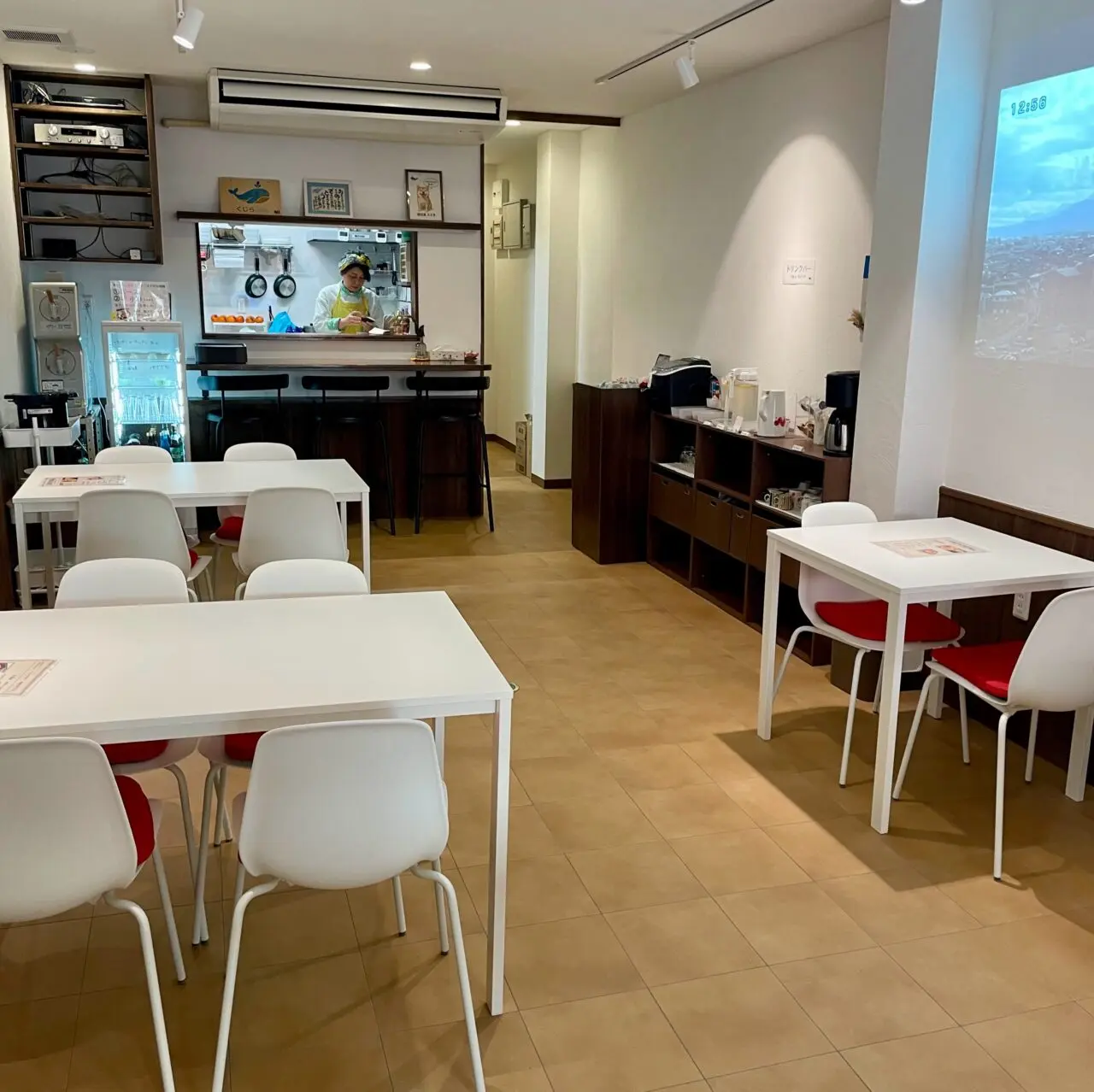 くじらカフェの店内