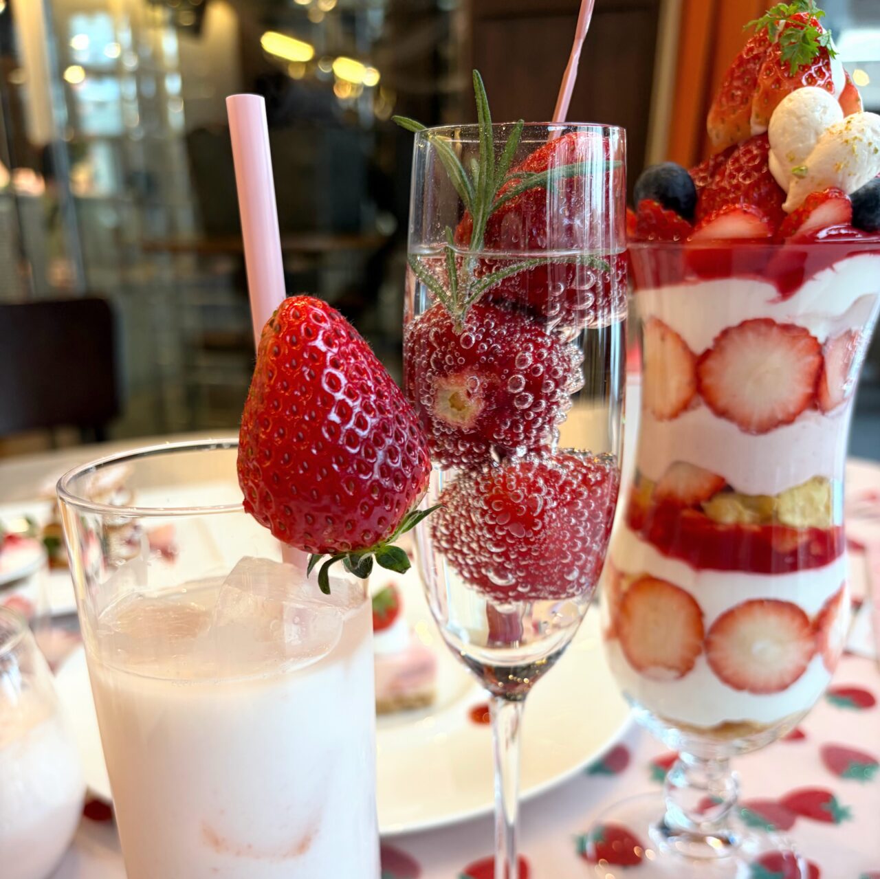 Strawberry Wedding Cafe 〜いちごに恋するホワイトデー〜inアーフランシェルクイーンズコート