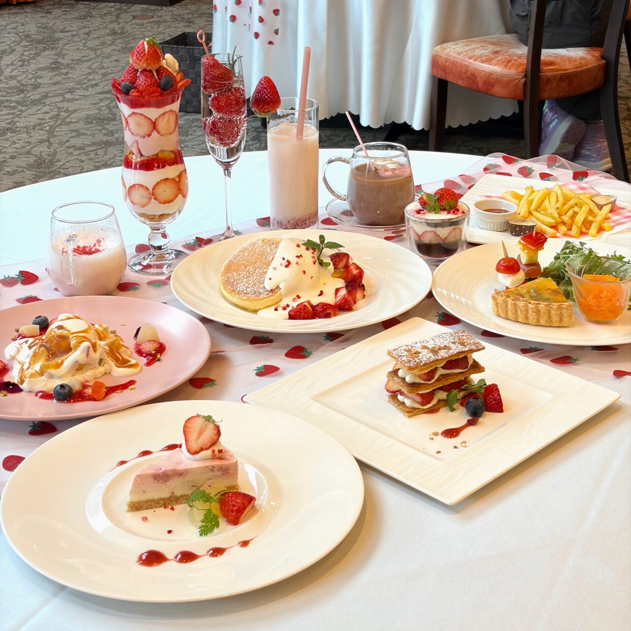 Strawberry Wedding Cafe 〜いちごに恋するホワイトデー〜inアーフランシェルクイーンズコート