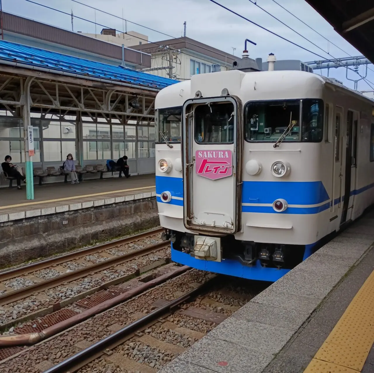 高田城址公園観桜会の臨時列車「TOKIトレイン」