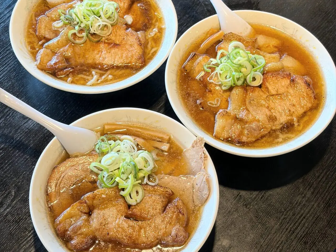 やまだラーメンの「肉ラーメン三銃士」
