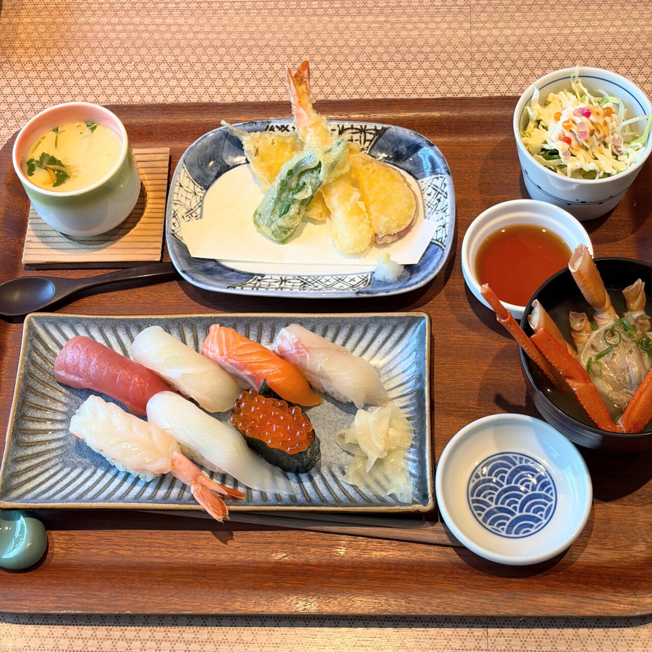 SUSHI DINING 漣