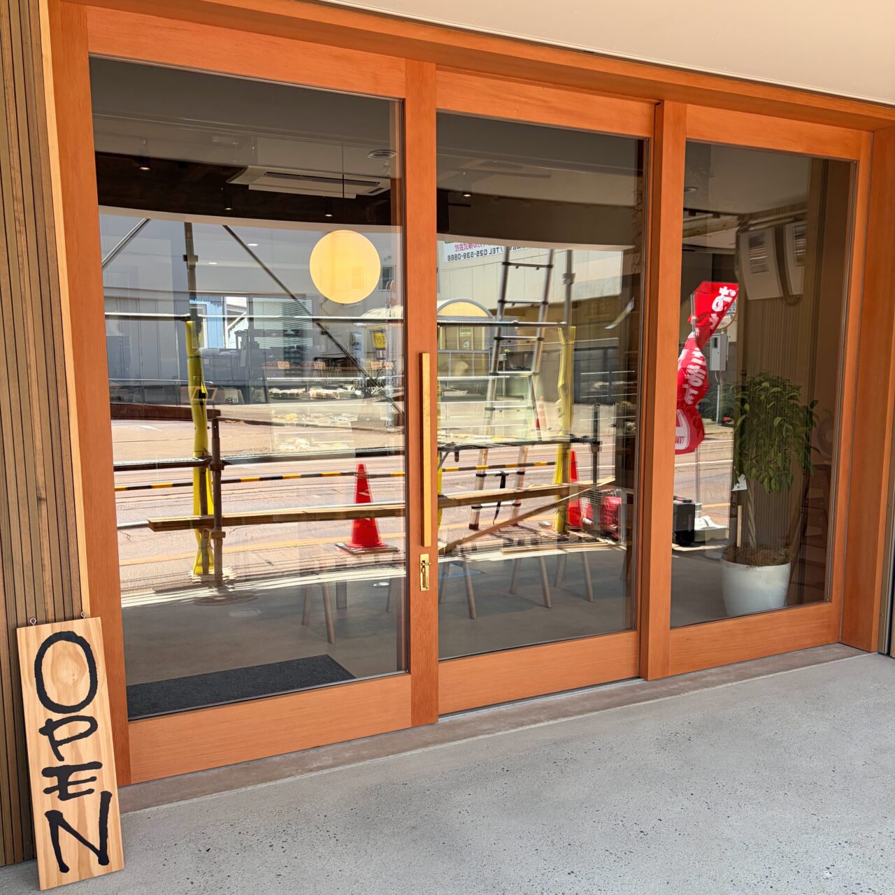 リーズナブルなお弁当とお惣菜のお店「冨塚ストア」がプレオープン中