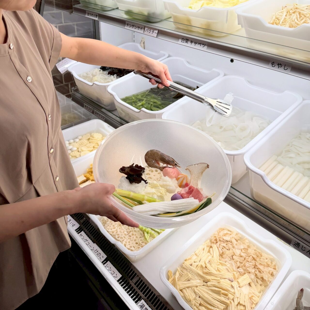常時約60種類からお好みの具材・量もえらべる! 話題のマーラータン専門店がオープン
